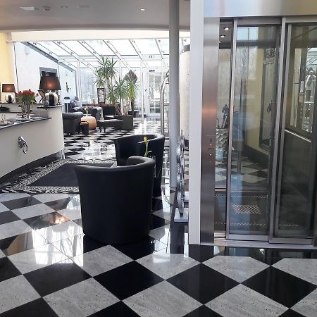 Bayerisches Landhaus Otel Bielefeld Dış mekan fotoğraf