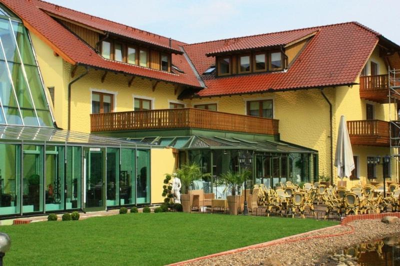 Bayerisches Landhaus Otel Bielefeld Dış mekan fotoğraf